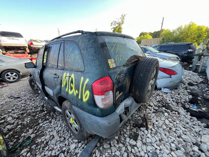 Tail Light Passenger Side 2001 - 2005 Toyota RAV4