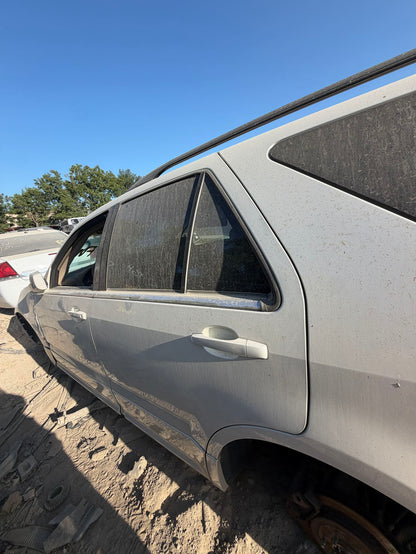 Door Window Glass Rear Driver Side 2004 - 2009 Cadillac SRX