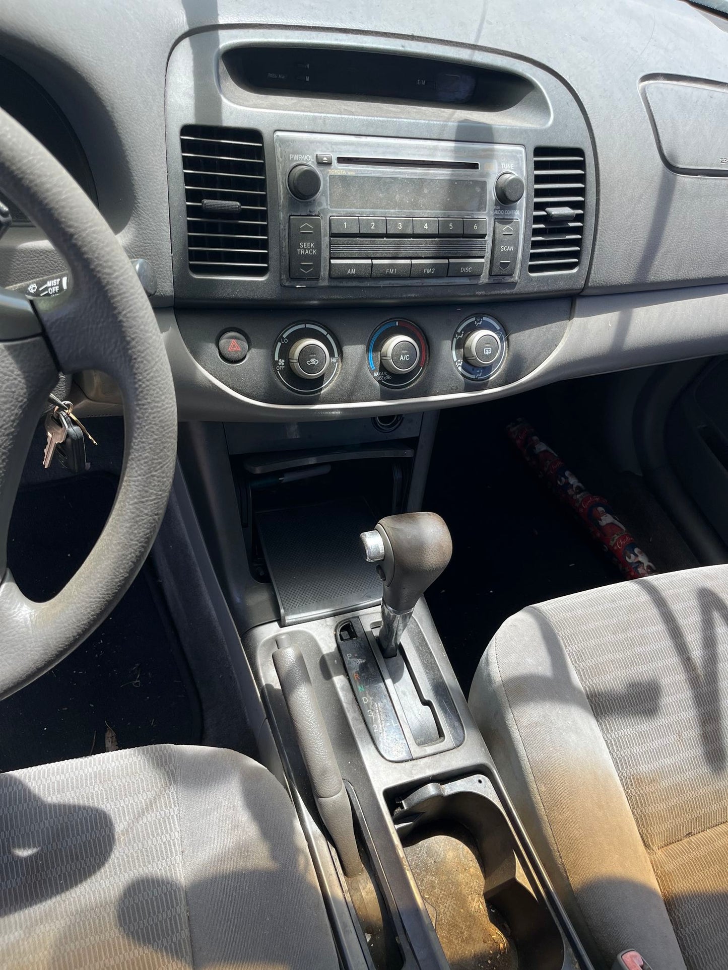 Headlight Driver Side 2002 - 2006 Toyota Camry
