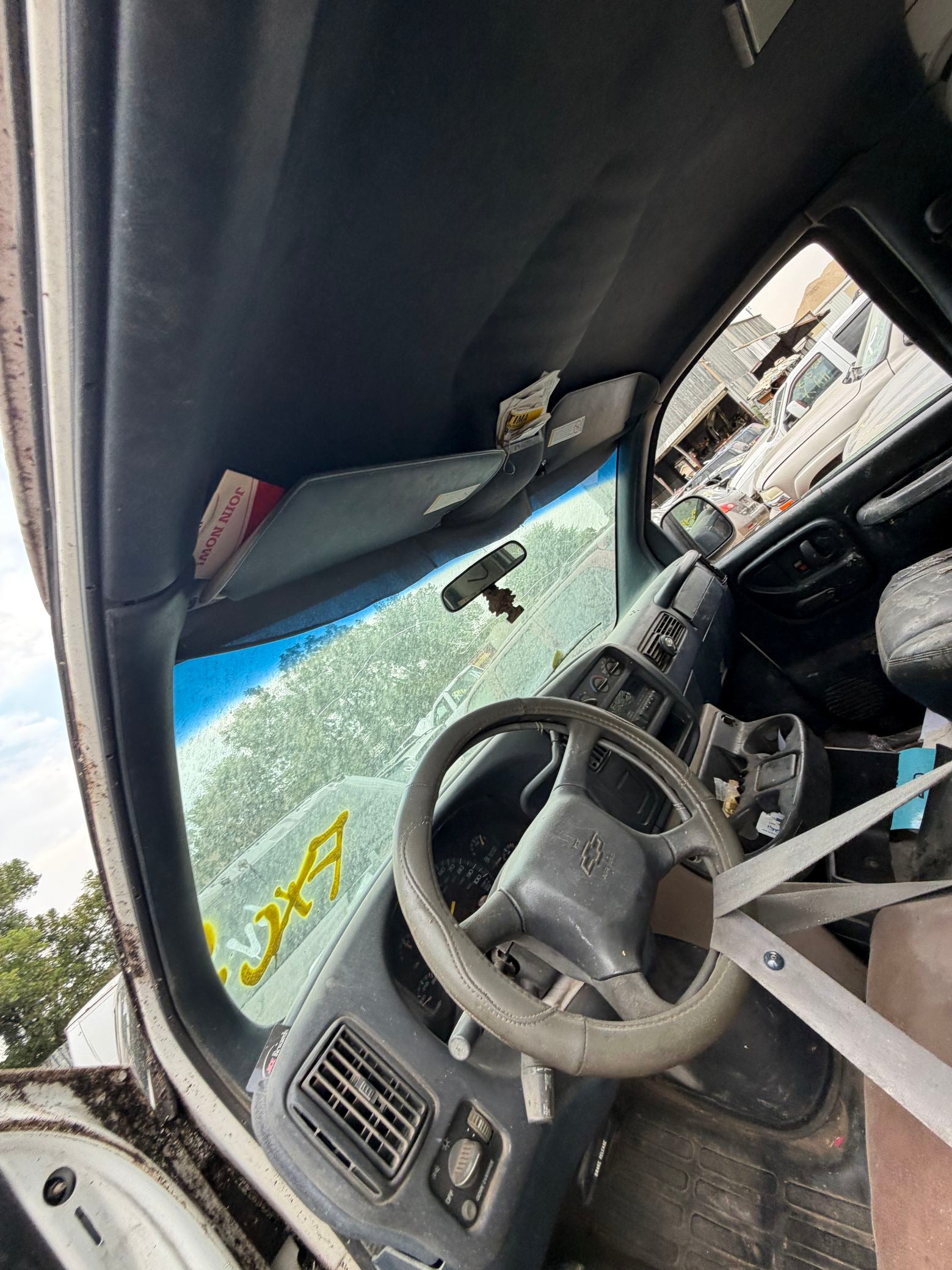 Steering Linkage Idler Arm 1996 - 2002 Chevrolet Express
