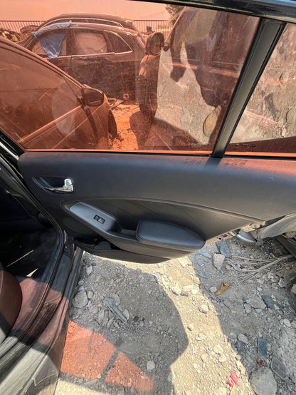Door Window Glass Rear Passenger Side 2014 - 2018 Kia Forte
