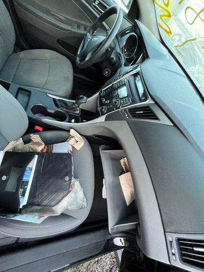Door Window Glass Front Passenger Side 2011 - 2014 Hyundai Sonata