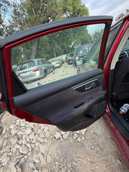 Door Trim Panel Front Passenger Side 2013 - 2018 Nissan Altima