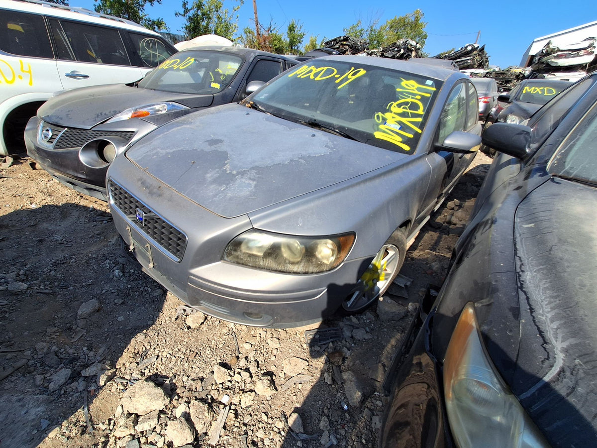 Door Lock Latch Front Driver Side 2000 - 2004 Volvo S40