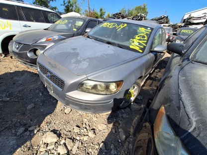 Door Panel Front Passenger Side 2000 - 2004 Volvo S40