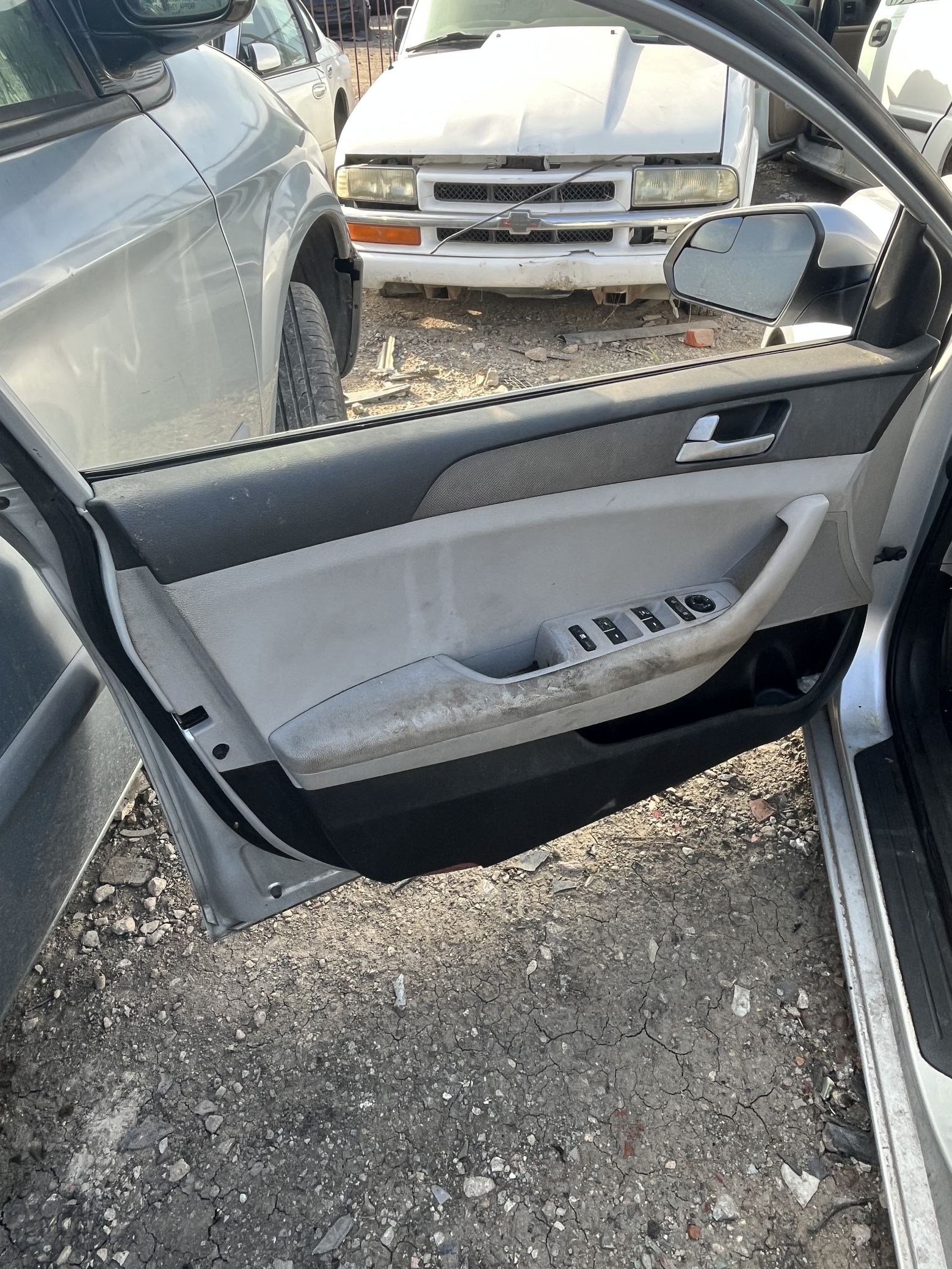 Door Window Switch Front Passenger Side 2015 - 2019 Hyundai Sonata