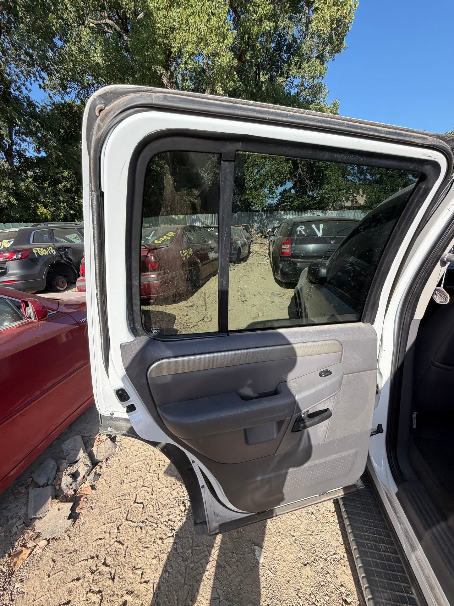 Hood 2002 - 2005 Ford Explorer