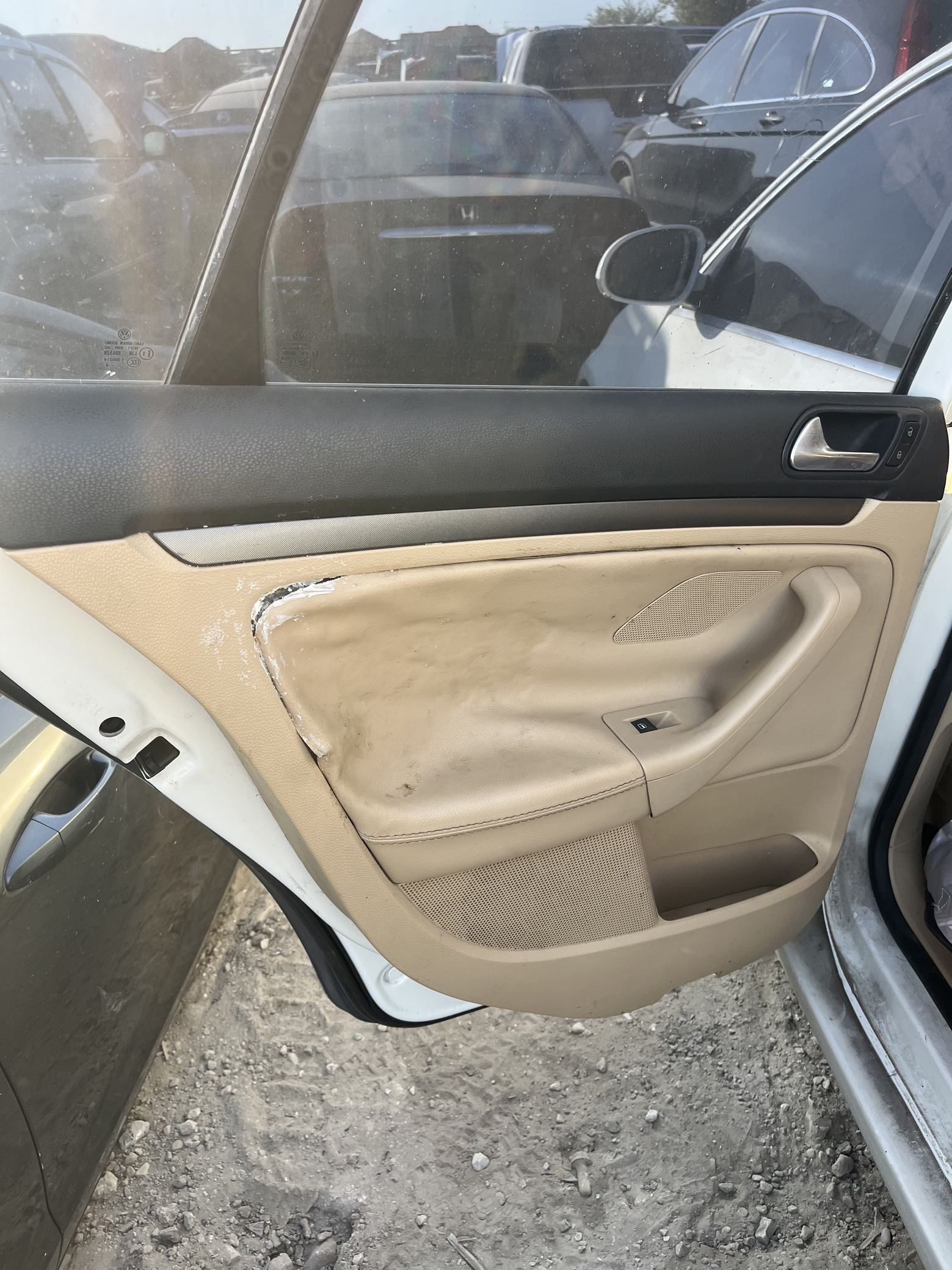 Door Interior Handle Rear Passenger Side 2006 - 2010 Volkswagen Jetta