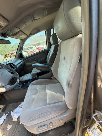 Headlight Driver Side 2001 - 2007 Toyota Sequoia