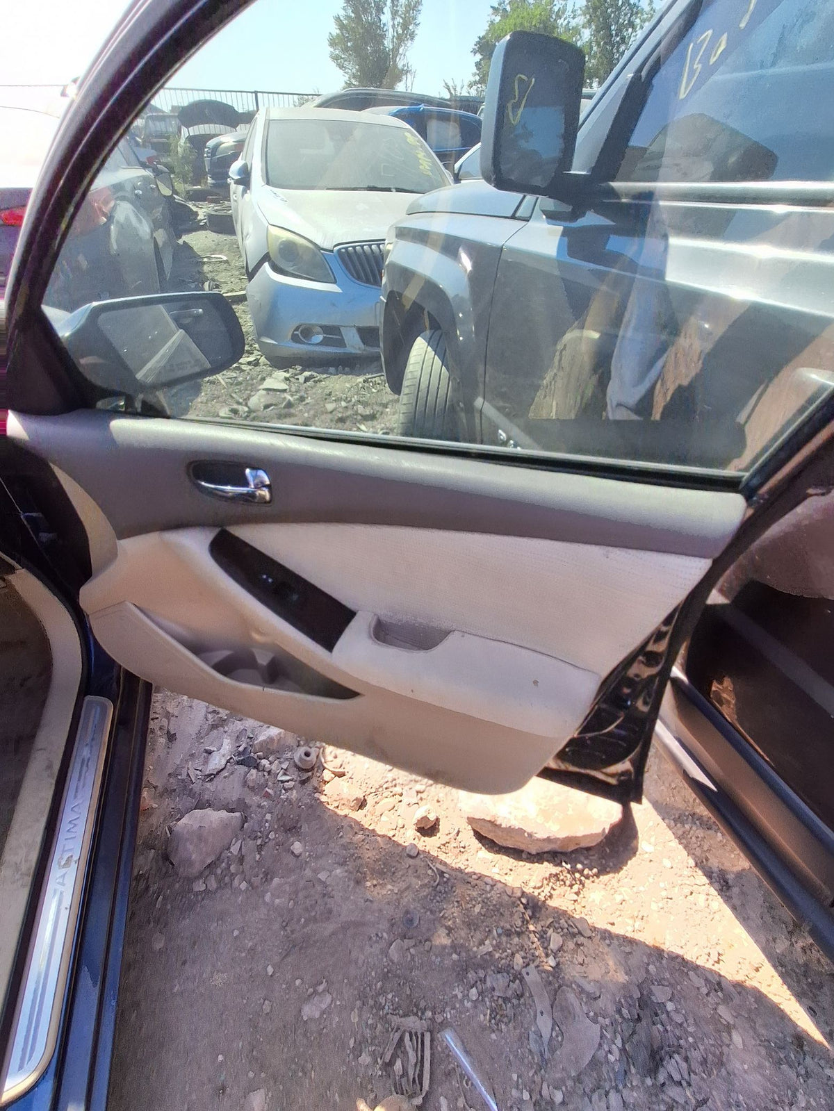 Door Window Switch Rear Passenger Side 2007 - 2012 Nissan Altima