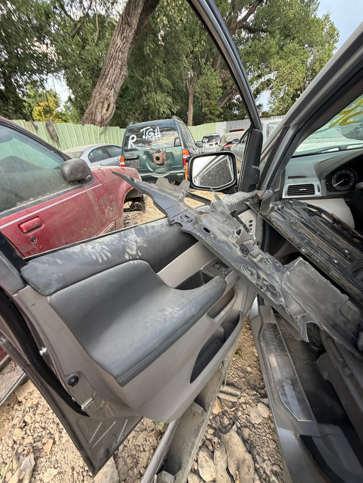 Quarter Window Glass Passenger Side 2011 - 2017 Honda Odyssey