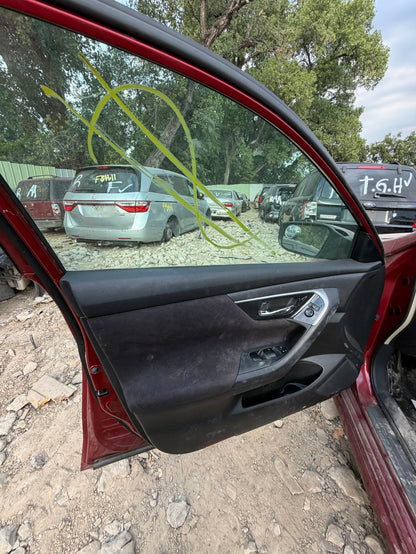 Rocker Molding Passenger Side 2013 - 2018 Nissan Altima