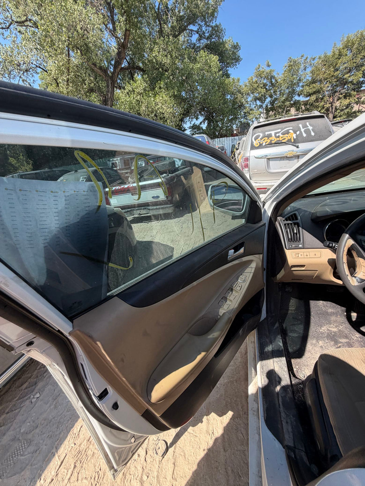 Door Window Glass Front Passenger Side 2011 - 2014 Hyundai Sonata