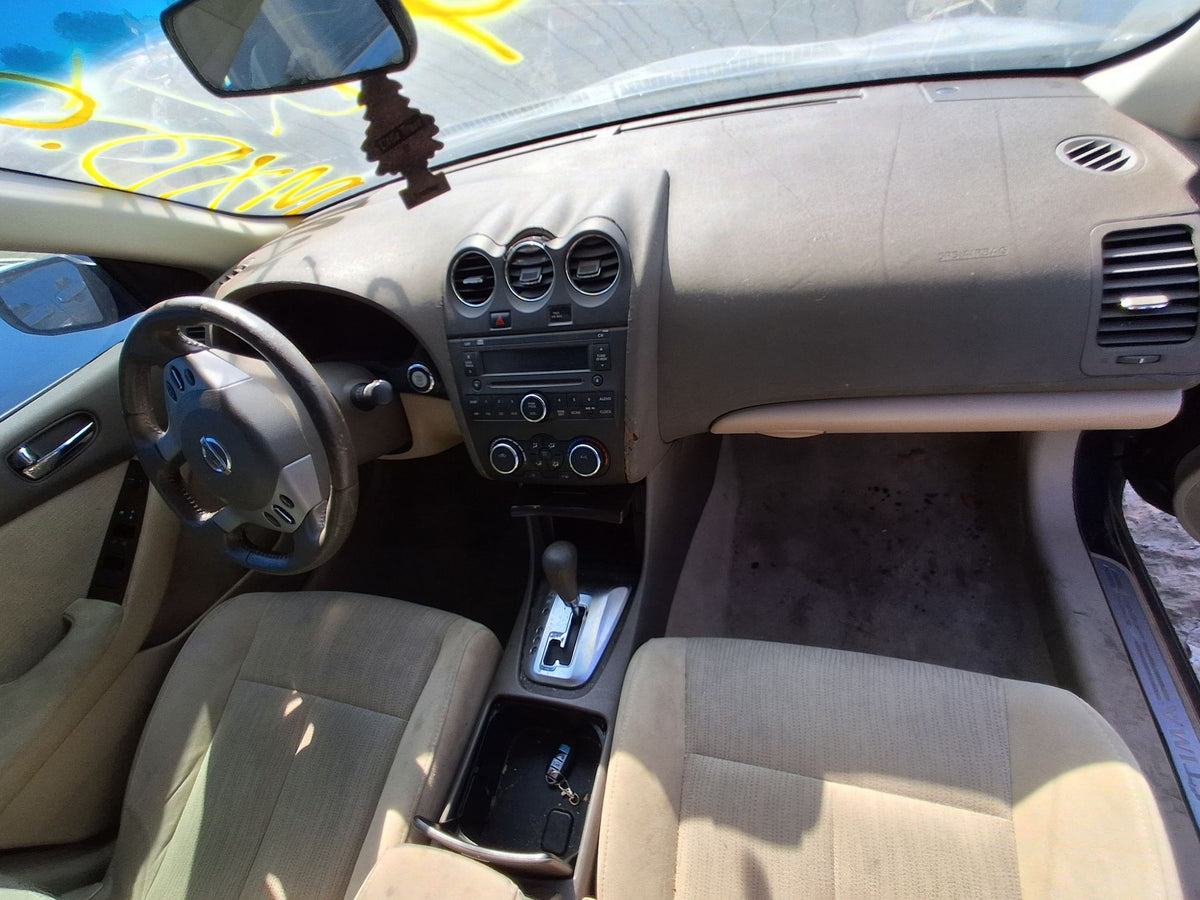 Steering Knuckle Front Passenger Side 2007 - 2012 Nissan Altima