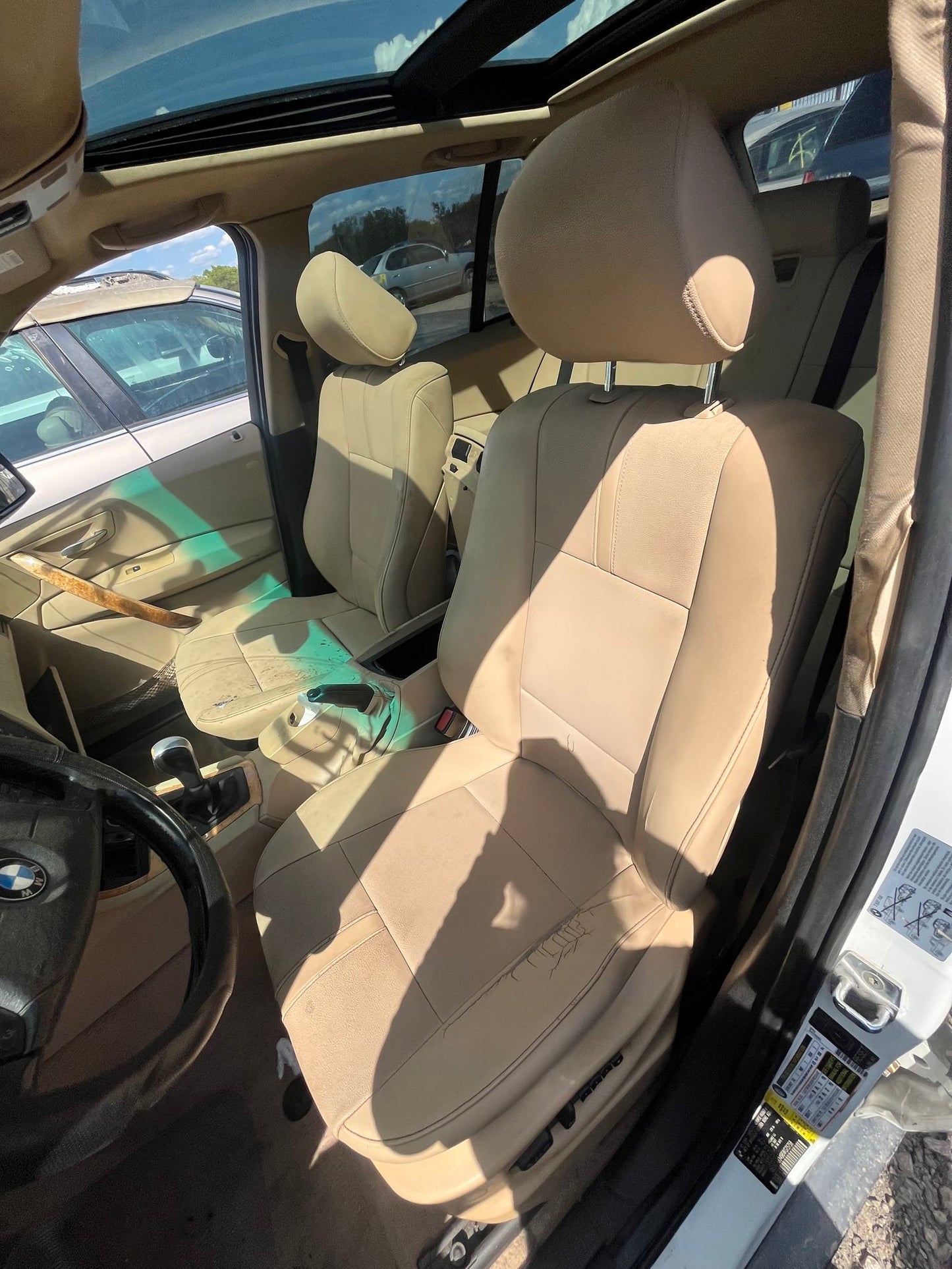 Steering Knuckle Front Passenger Side 2004 - 2010 BMW X3
