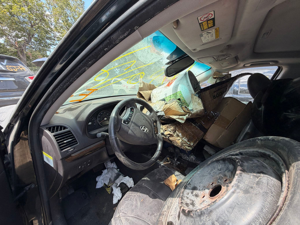 Steering Knuckle Front Passenger Side 2007 - 2012 Hyundai Santa Fe