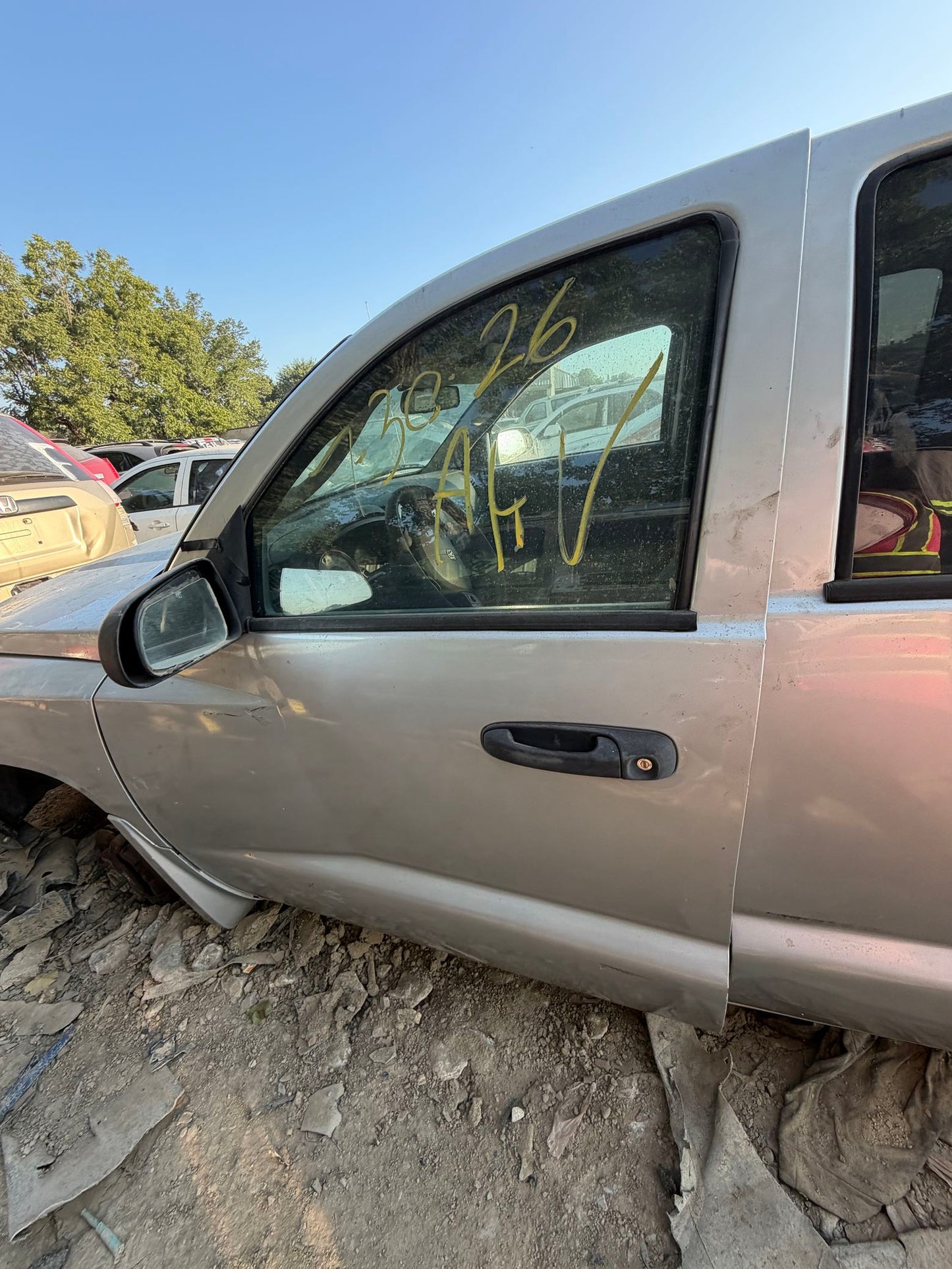 Steering Knuckle Front Passenger Side 2005 - 2011 Dodge Dakota