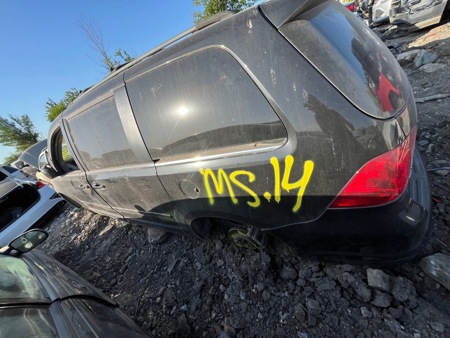 Tail Light Driver Side 2009 - 2013 Volkswagen Routan