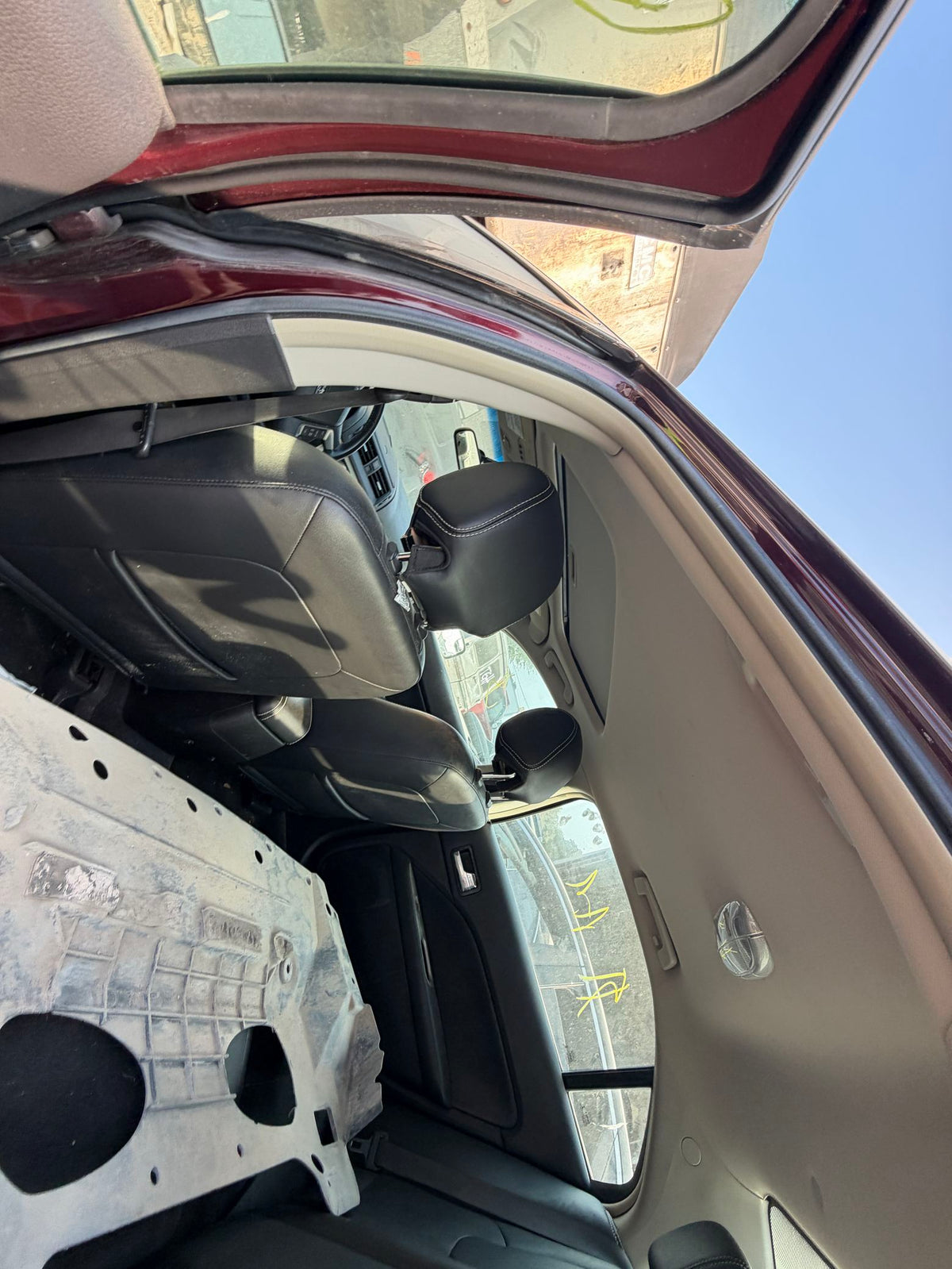 Fuse Box Engine Bay 2006 - 2012 Ford Fusion