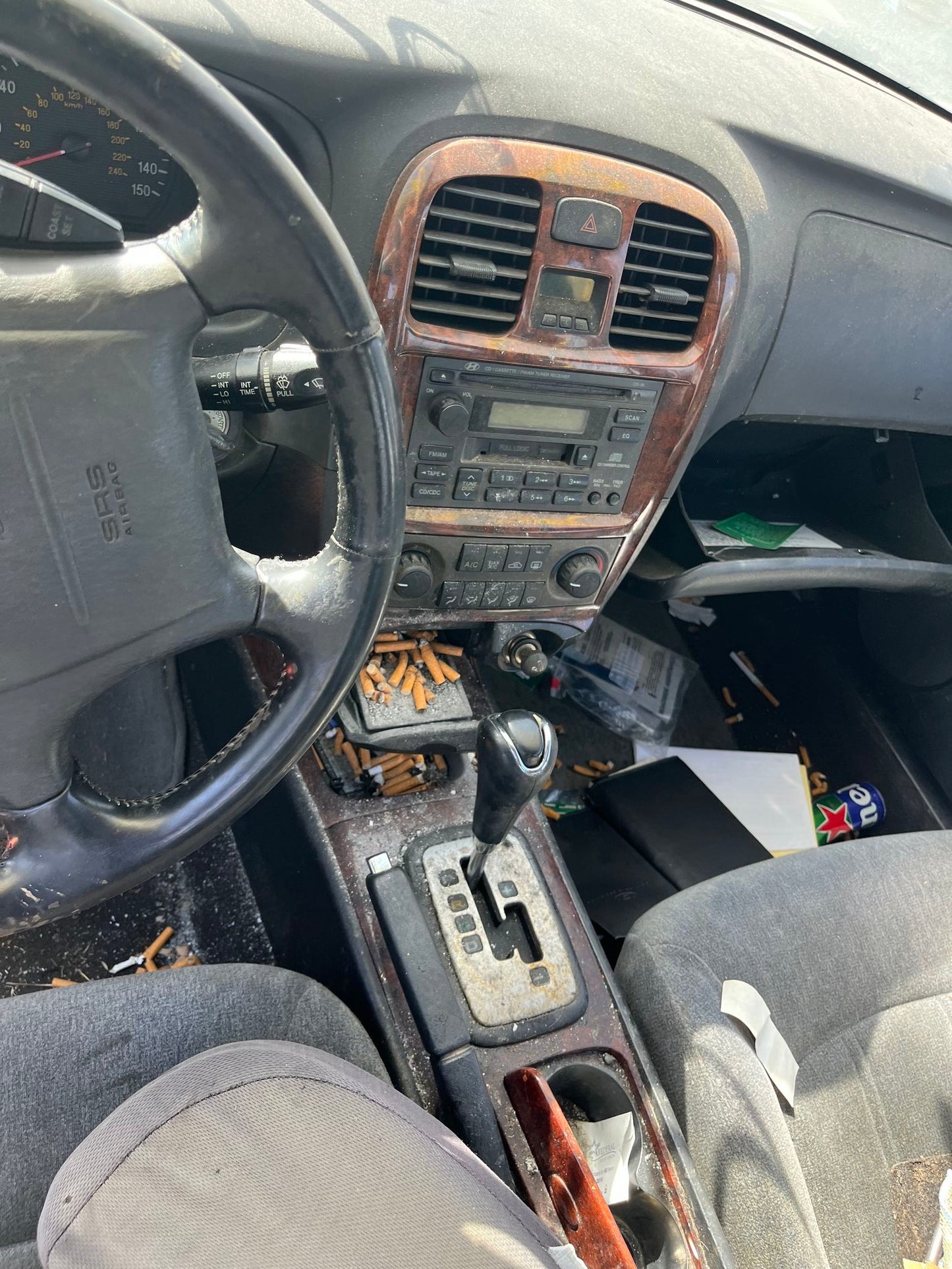 Tail Light Driver Side 1999 - 2005 Hyundai Sonata