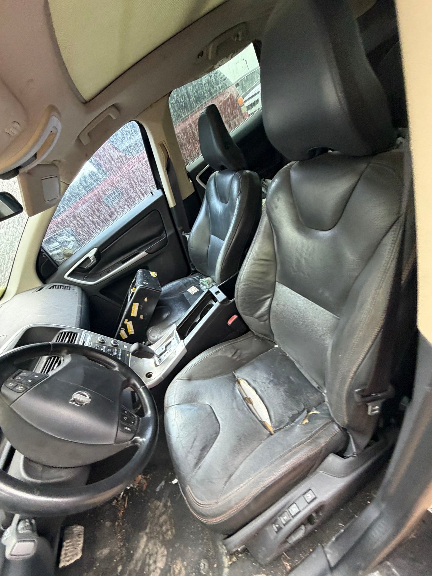 Door Window Glass Rear Passenger Side 2010 - 2017 Volvo XC60
