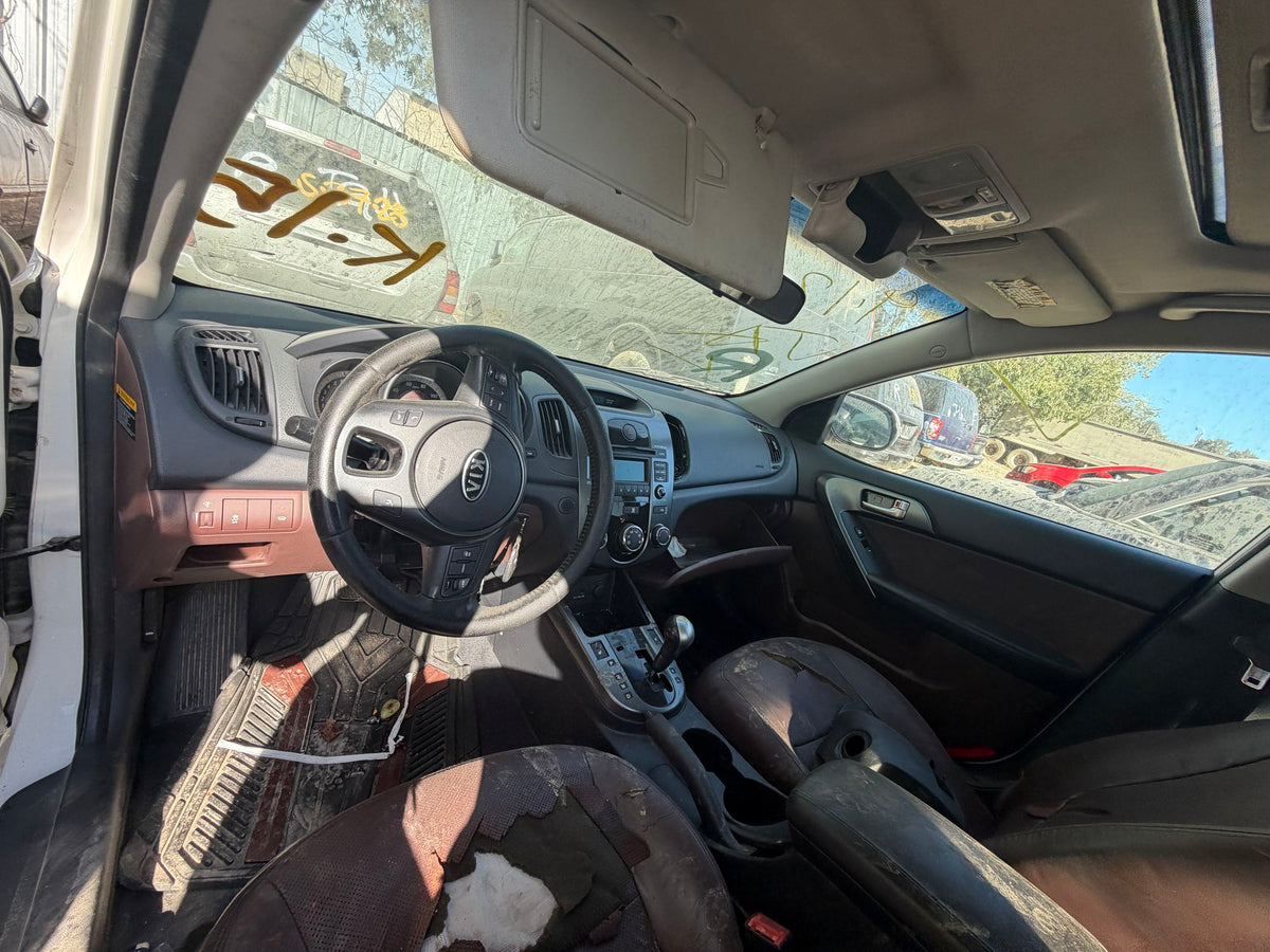 Door Interior Handle Front Passenger Side 2010 - 2013 Kia Forte