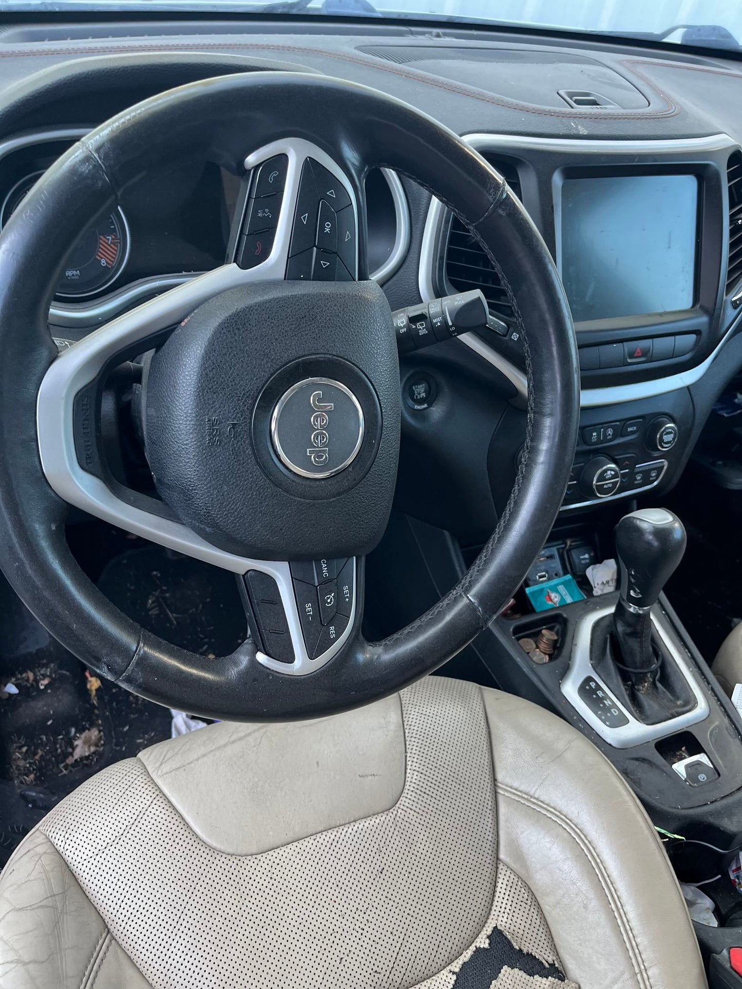 Door Trim Panel Front Driver Side 2014 - 2023 Jeep Cherokee