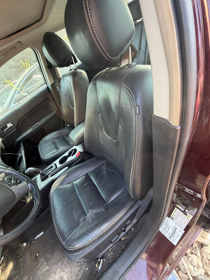 Fuse Box Engine Bay 2006 - 2012 Ford Fusion