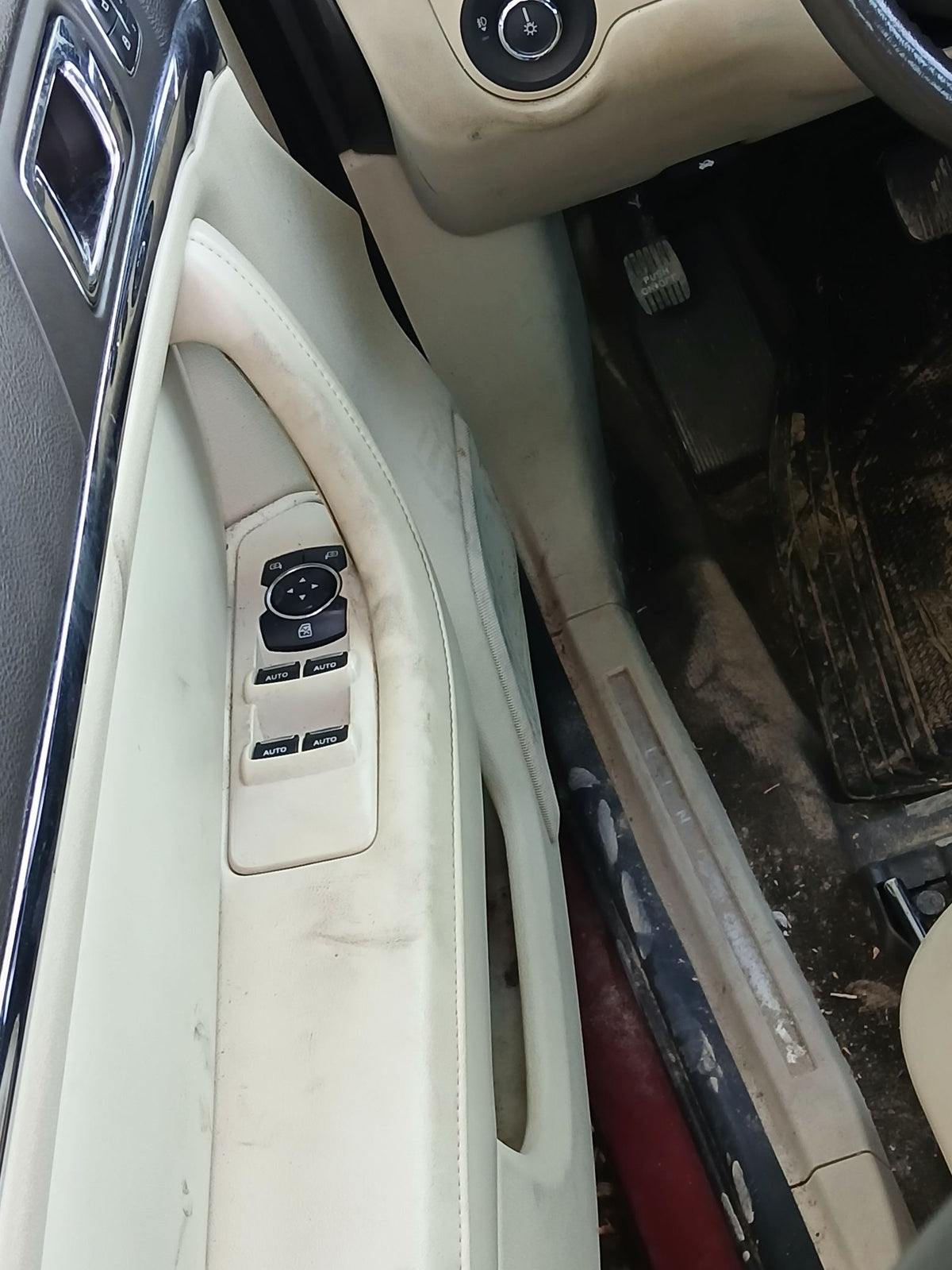 Inside Door Handle Rear Passenger Side 2009 - 2016 Lincoln MKS