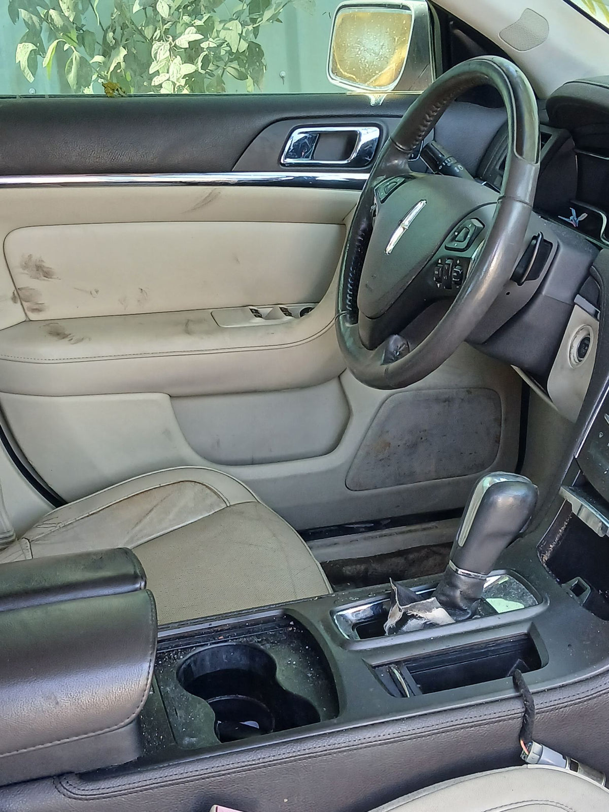 Exterior Door Handle Front Passenger Side 2009 - 2016 Lincoln MKS