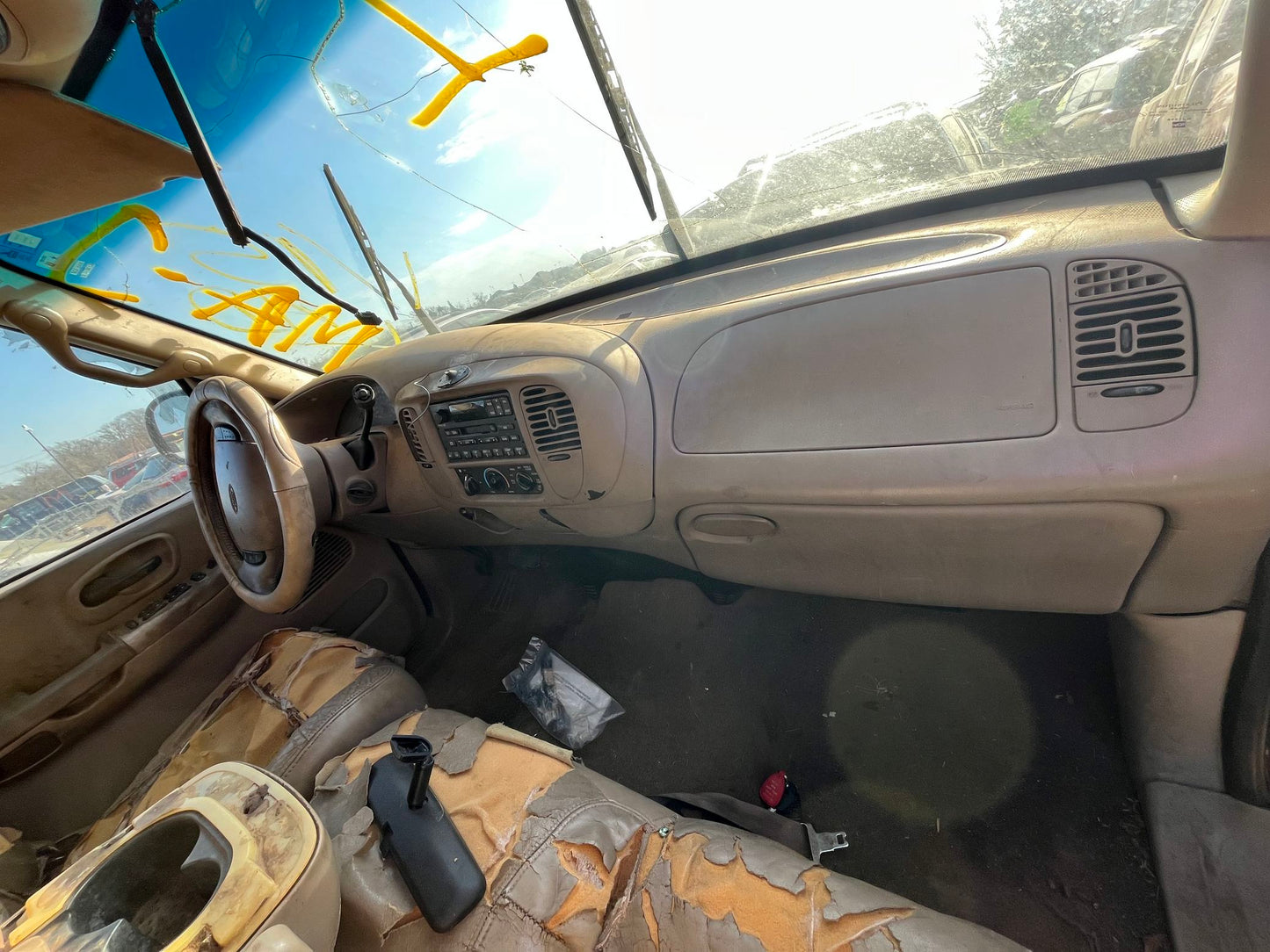Steering Knuckle Front Passenger Side 1997 - 2003 Ford F-150