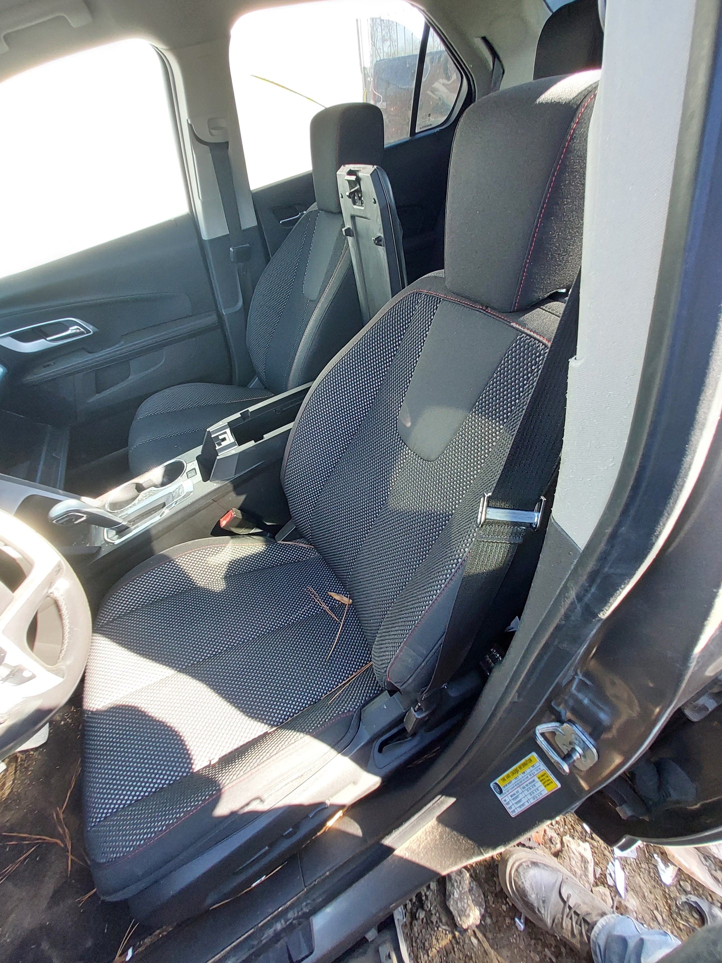 2011 CHEVY EQUINOX - STOCK # M18178