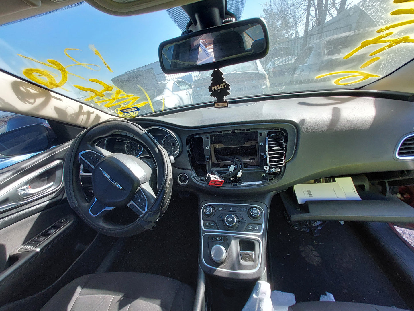 2015 CHRYSLER 200 - STOCK # M18176