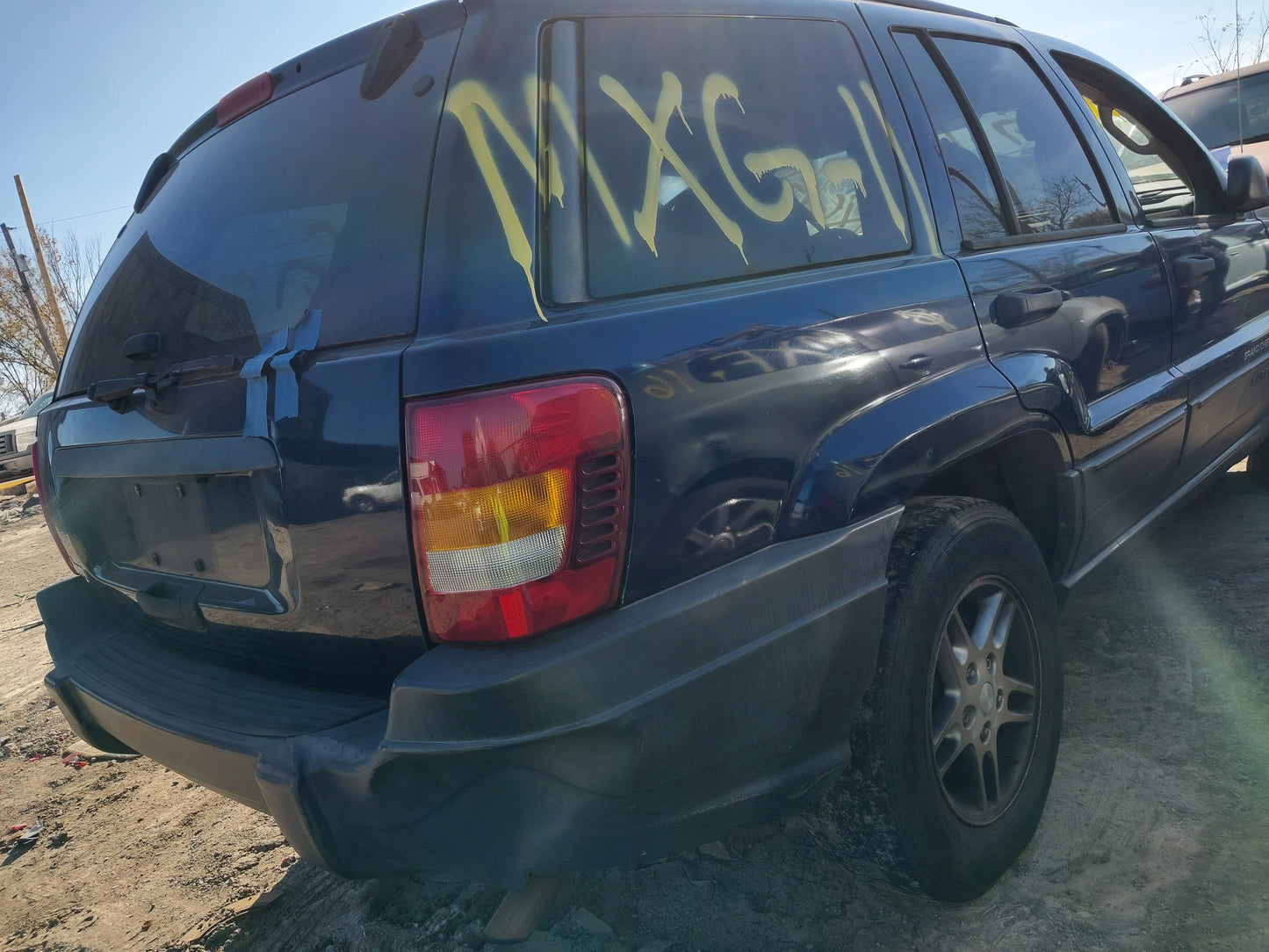 1999-2004 Jeep Grand Cherokee - Stock #: M18201