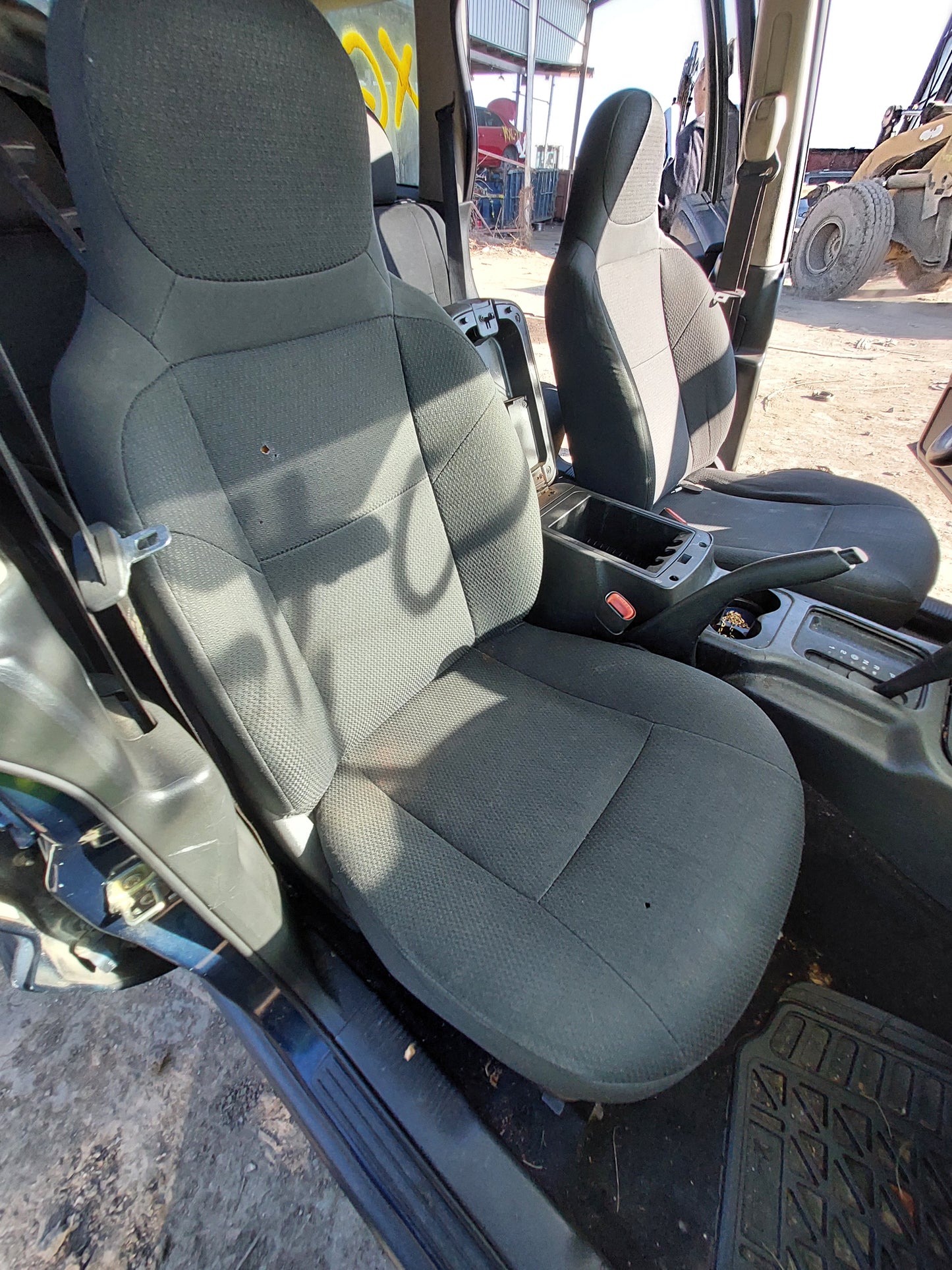 1999-2004 Jeep Grand Cherokee - Stock #: M18201