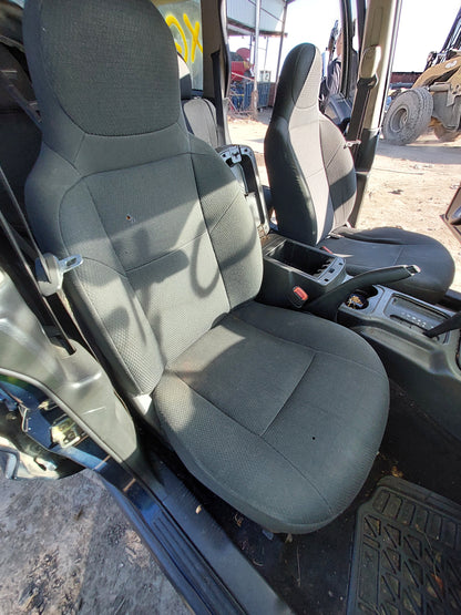 1999-2004 Jeep Grand Cherokee - Stock #: M18201