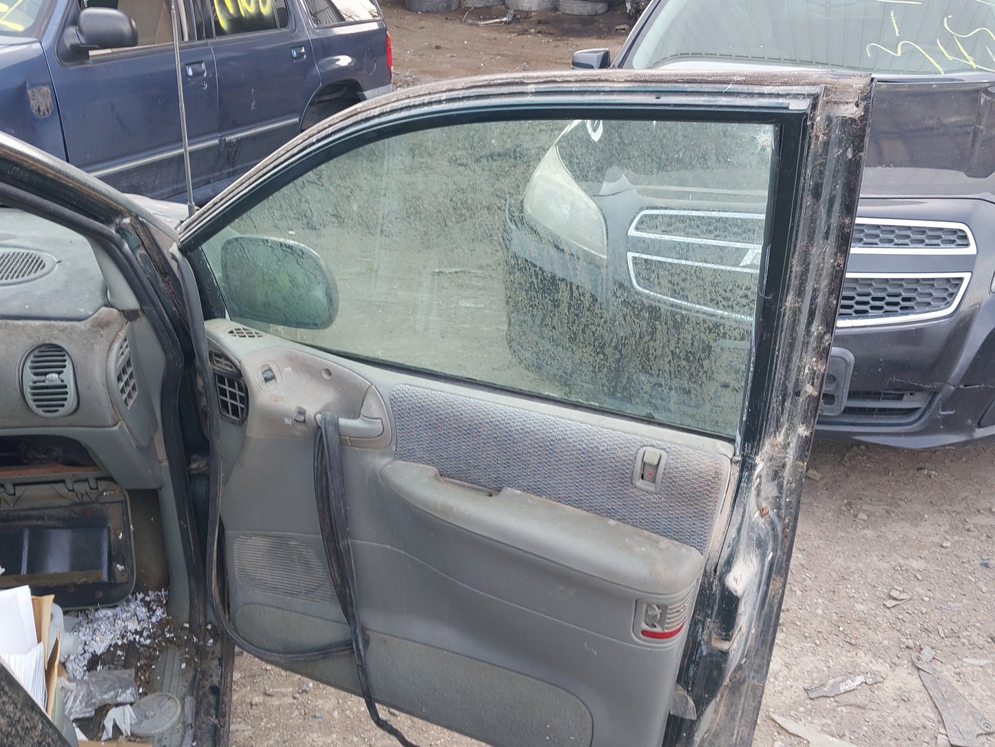 1996 - 2000 Plymouth Grand Voyager - Stock #: M18705 MP-15