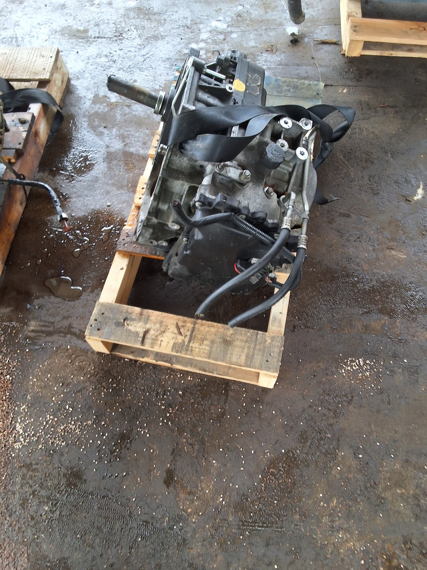 2013 CHEVROLET EQUINOX  -  AUTOMATIC TRANSMISSION - #M19127
