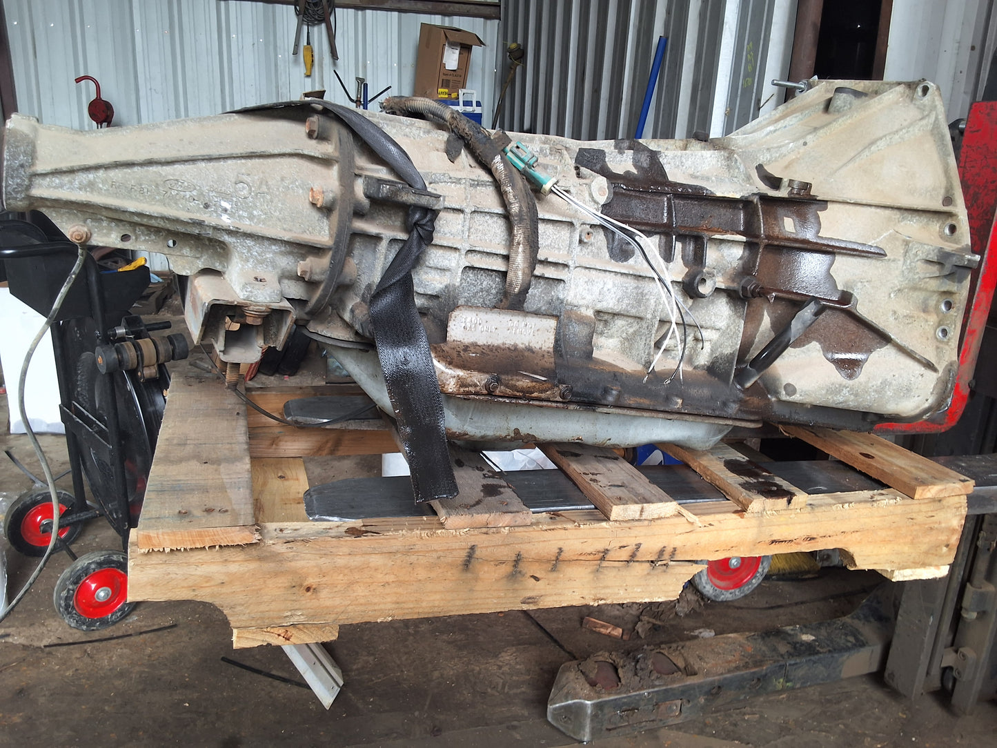 1996-1997 FORD F-350- AUTOMATIC TRANSMISSION -#M18952