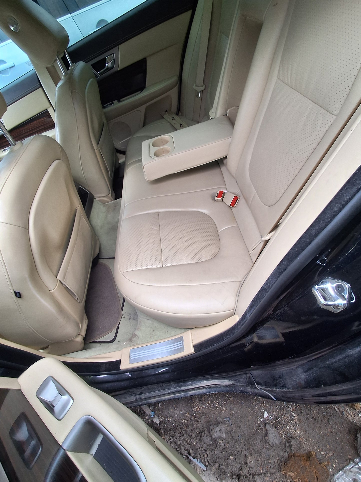 2009-2011 JAGUAR XF - PARTING OUT-MXO-18 - Stock #:M19168