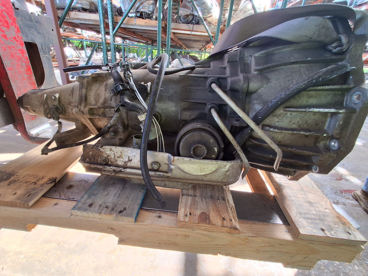 2004 GMC ENVOY  - AUTOMATIC TRANSMISSION -#M19112