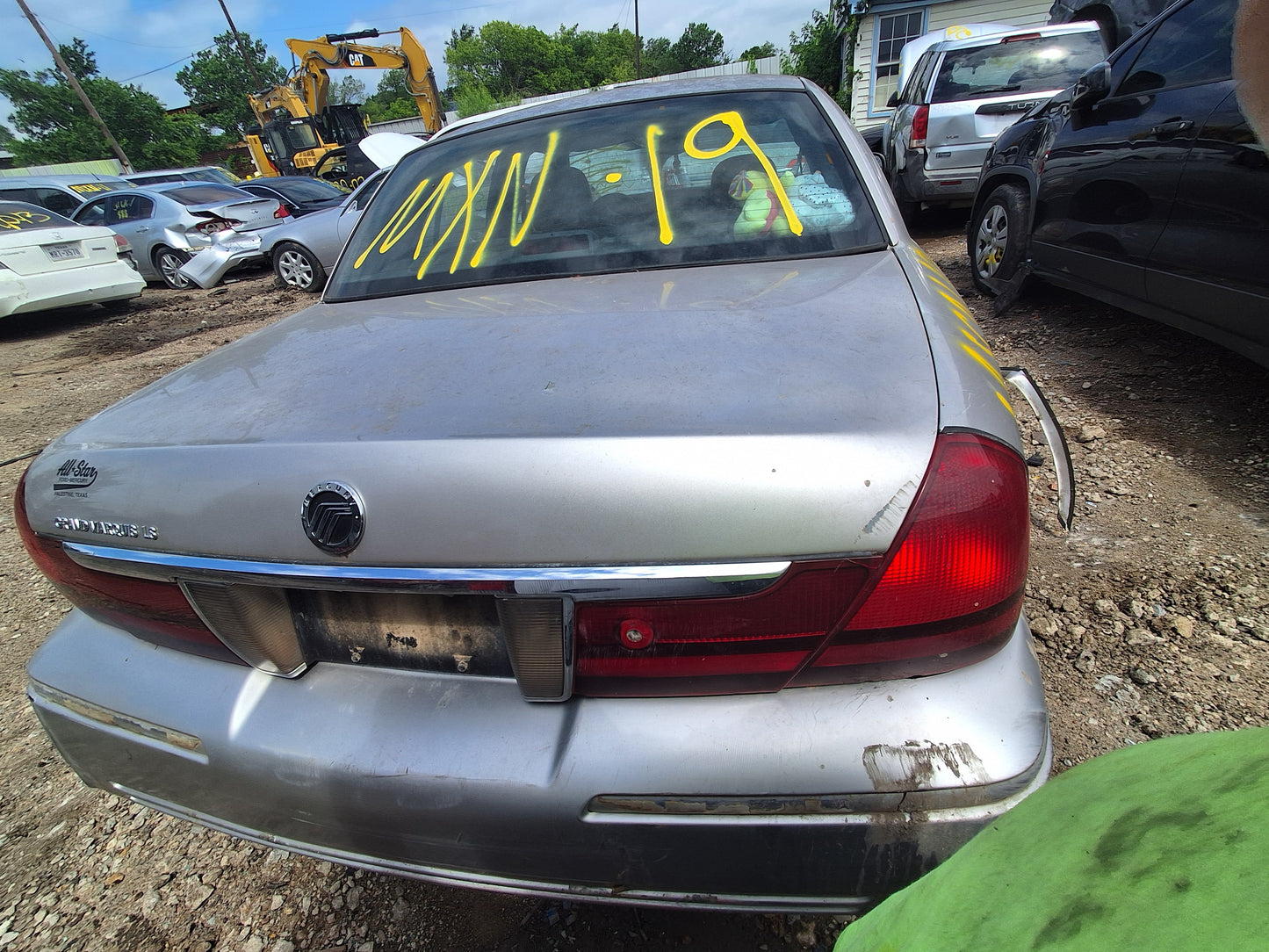 2003-2005 Mercury Grand Marquis - Stock #: M19149