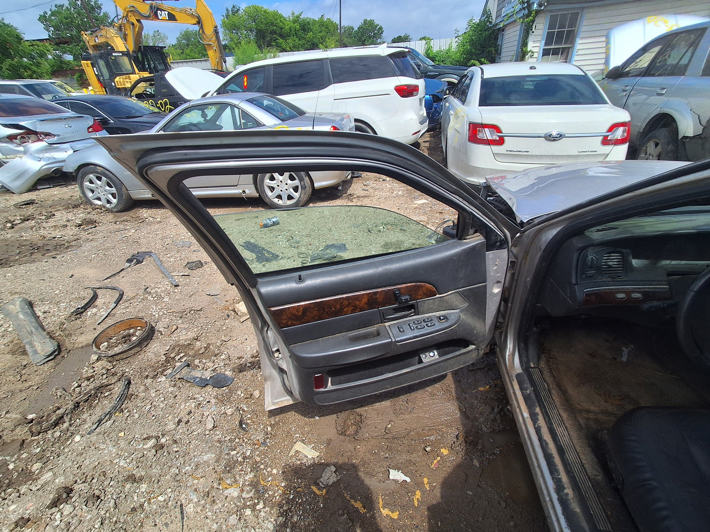 2003-2005 Mercury Grand Marquis - Stock #: M19149