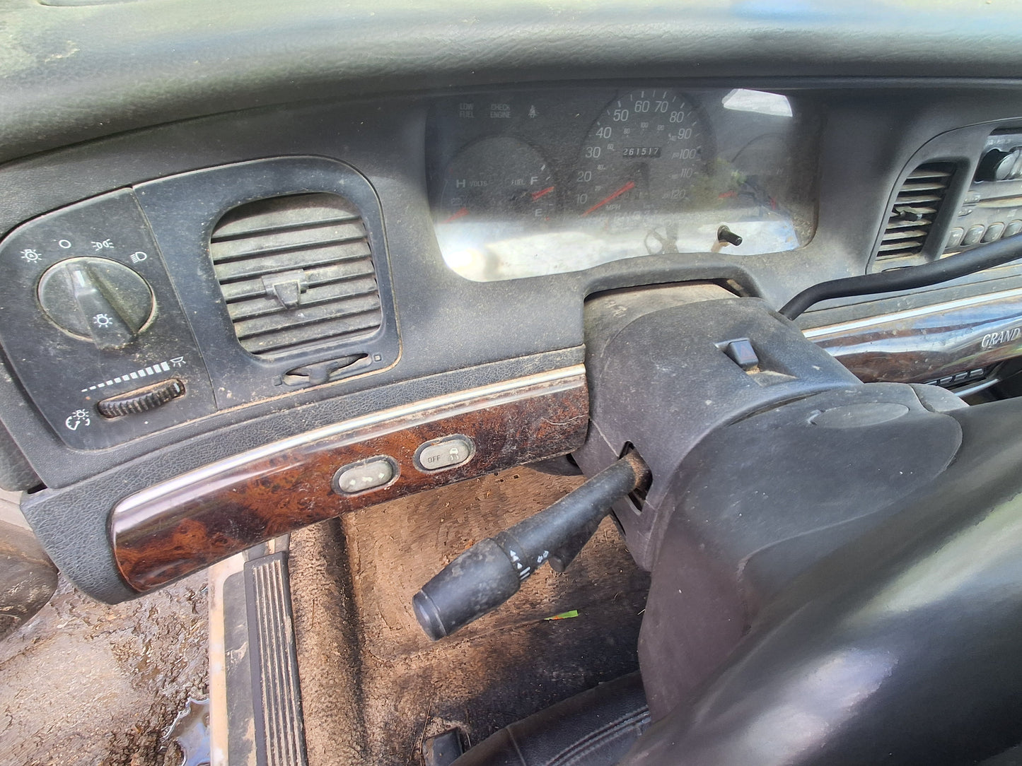 2003-2005 Mercury Grand Marquis - Stock #: M19149