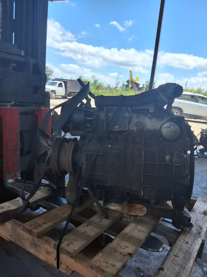 2001-2002 CHEVY EXPRESS 1500  -  4.3 L ENGINE - #M19156