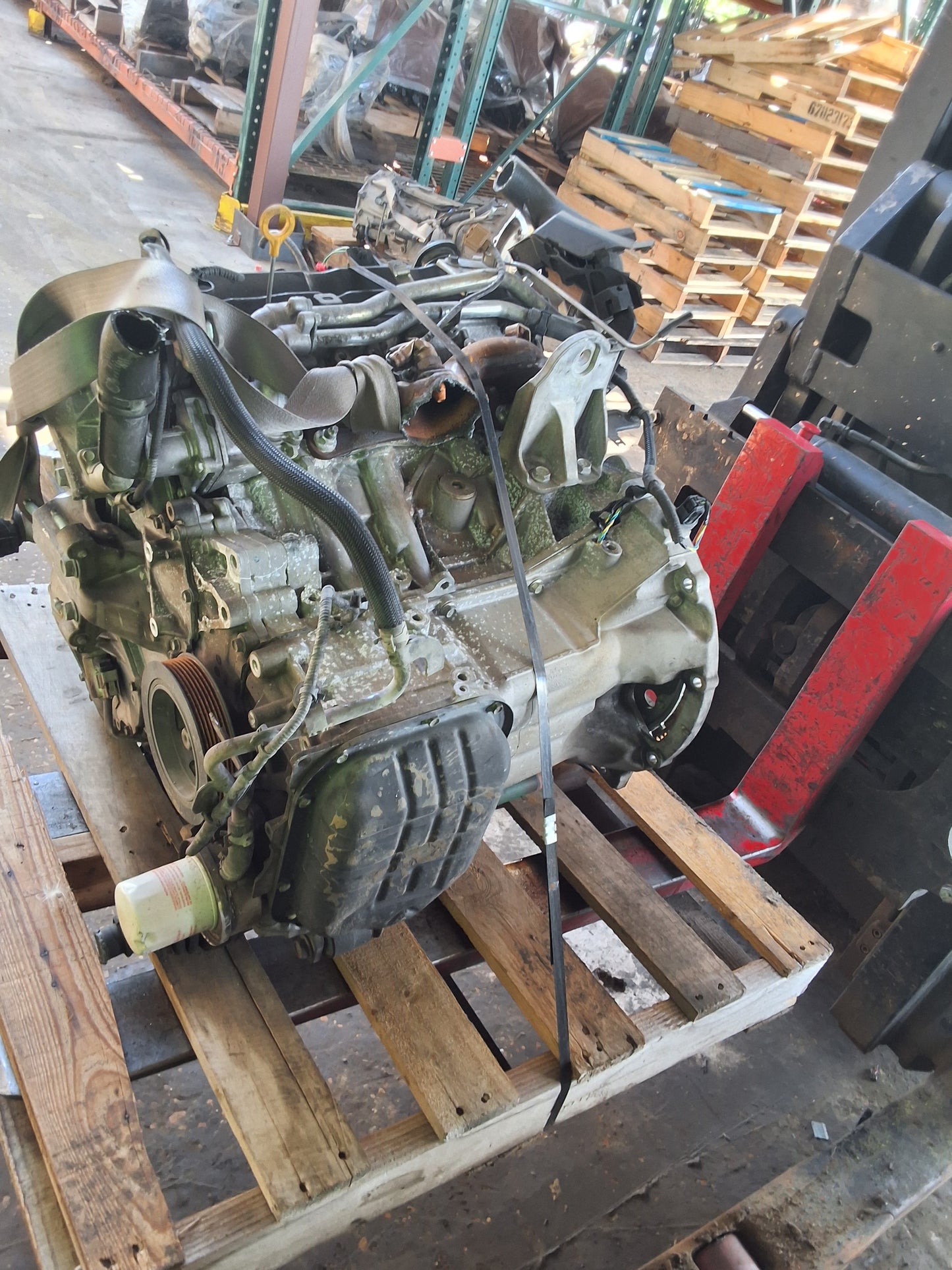 2014 NISSAN PATHFINDER  -  3.5 L ENGINE - #M18924