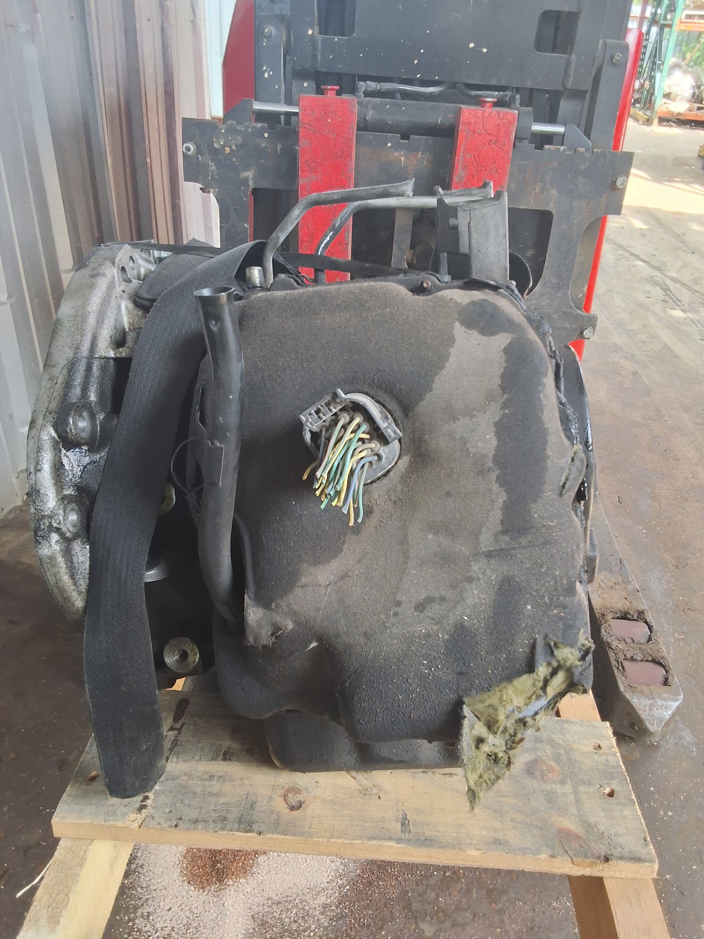 2011-2013 DODGE CARAVAN  - AUTOMATIC TRANSMISSION -#M19228