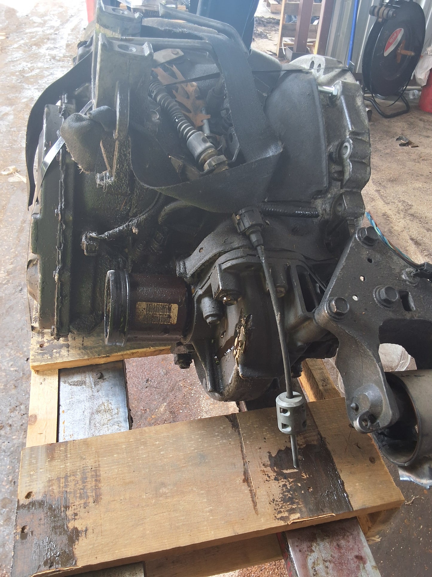 2011-2013 DODGE CARAVAN  - AUTOMATIC TRANSMISSION -#M19228