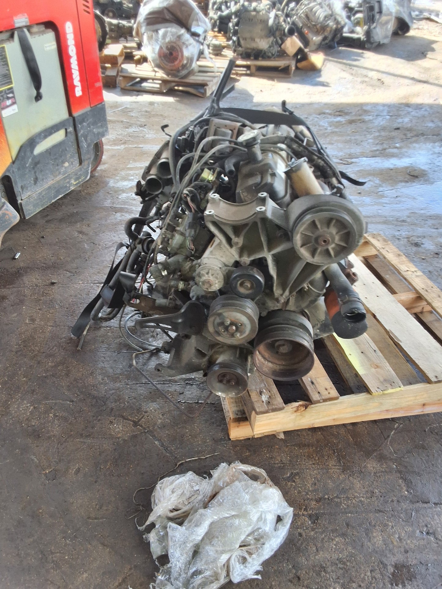 1992-1997 FORD F-350 7.5L Engine -#M18952