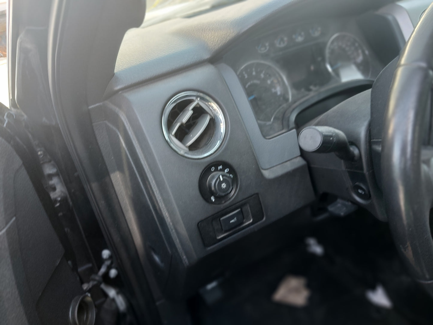 2013-2014 Ford F150 - Stock #: M18731